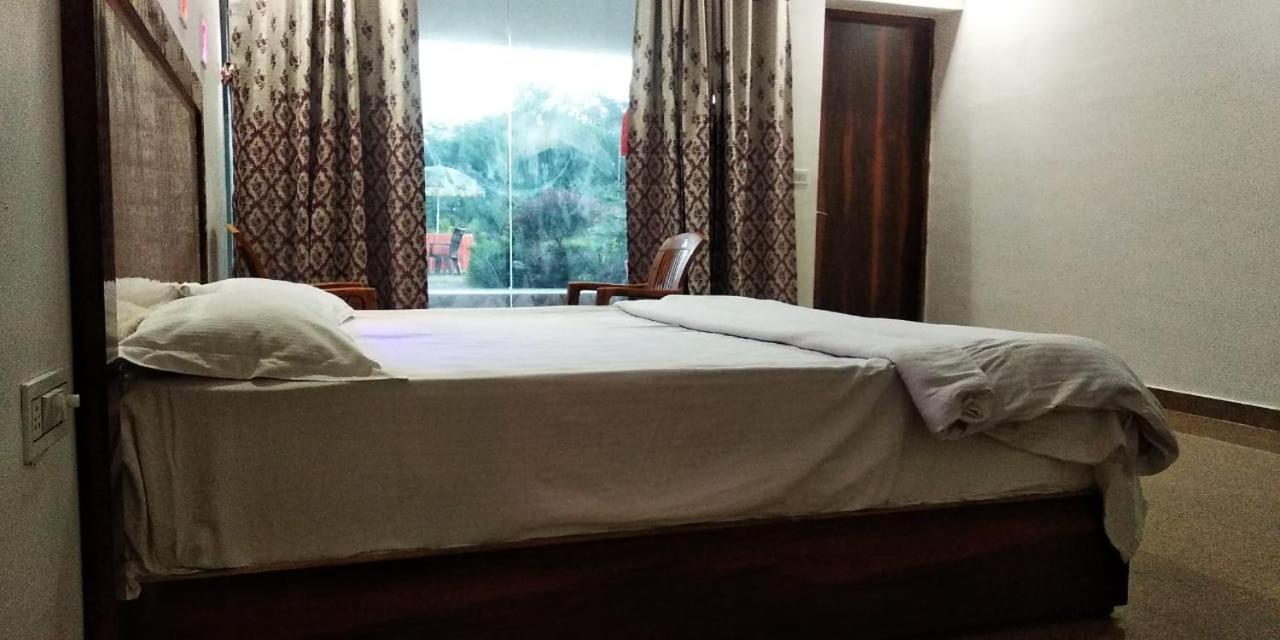 Hotel Radha Rani Mahal Khajurāho Eksteriør billede